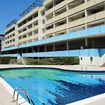 Enjoy The Breeze In Our Colorful Flat *