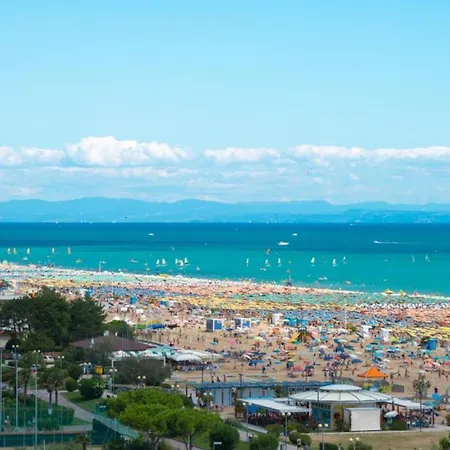 Enjoy The Breeze In Our Colorful Flat Διαμέρισμα
