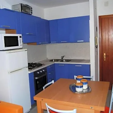 Διαμέρισμα Enjoy The Breeze In Our Colorful Flat Μπιμπιόνε